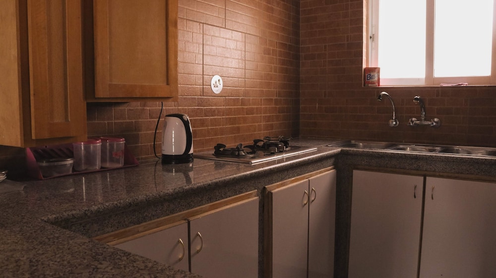 Standard Double Or Twin Room, 1 Double Bed, Non Smoking, Mountain View photo 3