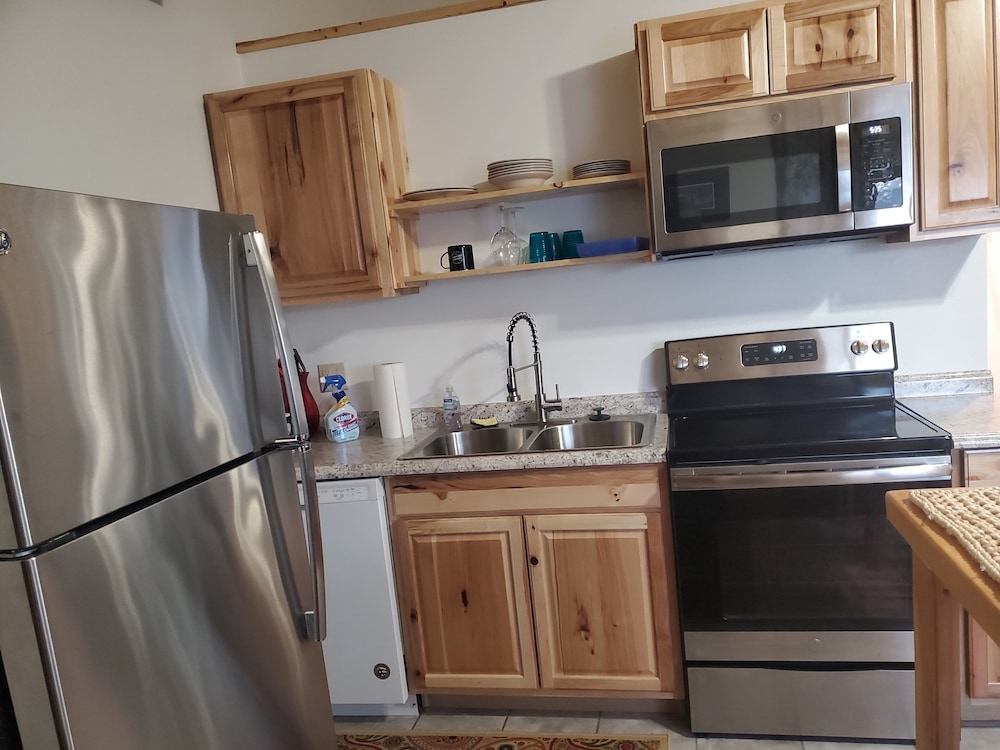Deluxe Double Room, 2 Queen Beds, Kitchen
