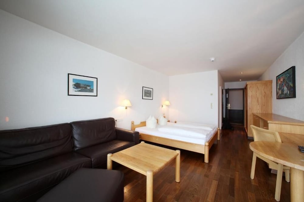 Double Room (Budget) photo 1