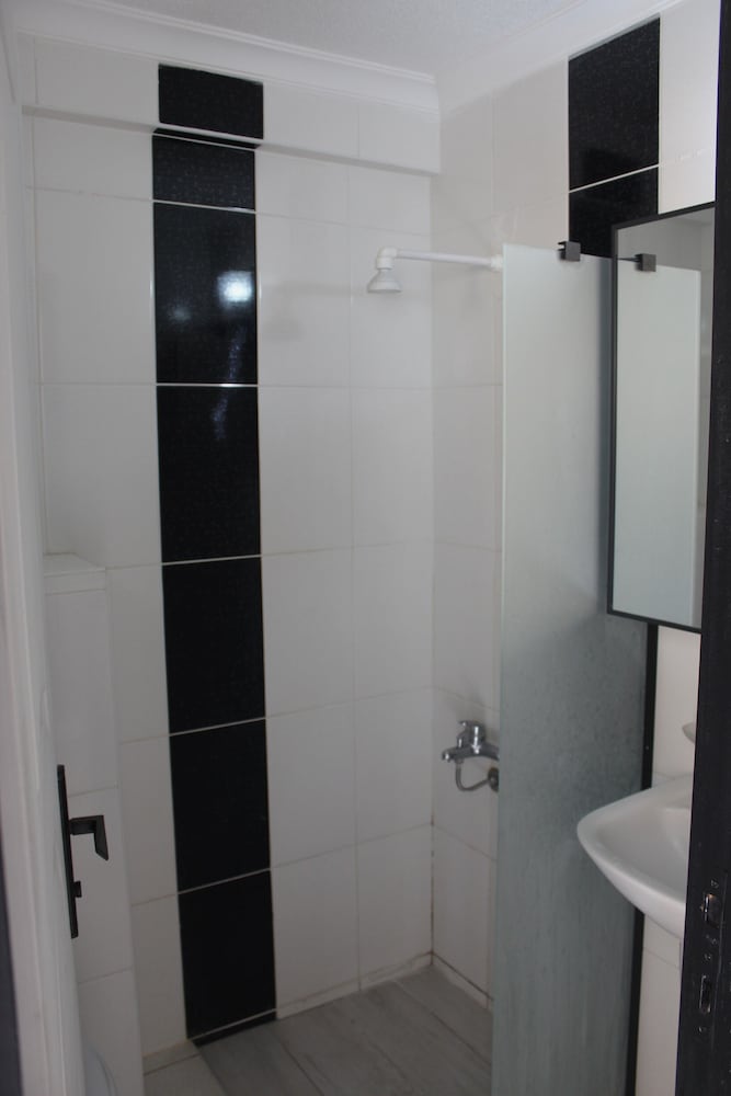 Basic Studio, 1 Bedroom photo 2