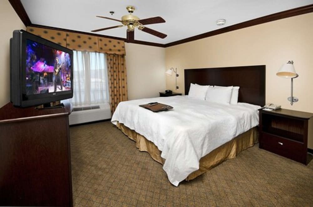 Suite, 1 King Bed, Jetted Tub photo 1
