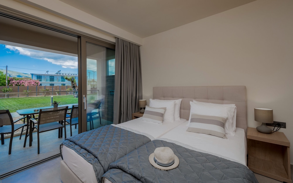 Superior 2-Bedroom Apartment