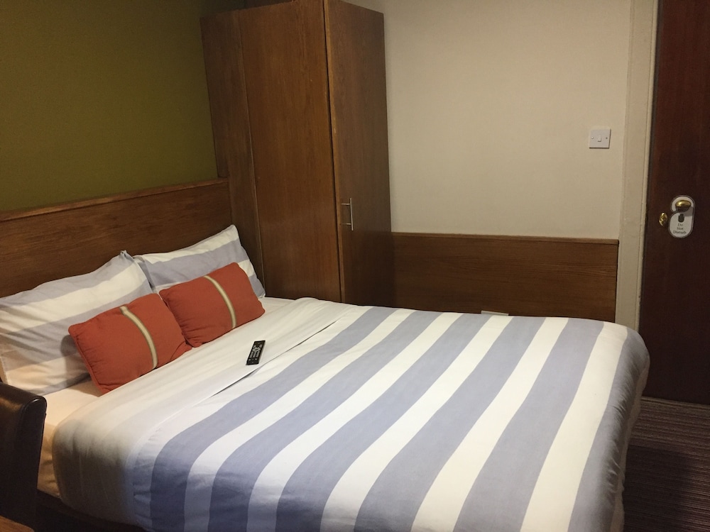 Classic Double Room - Photo 10