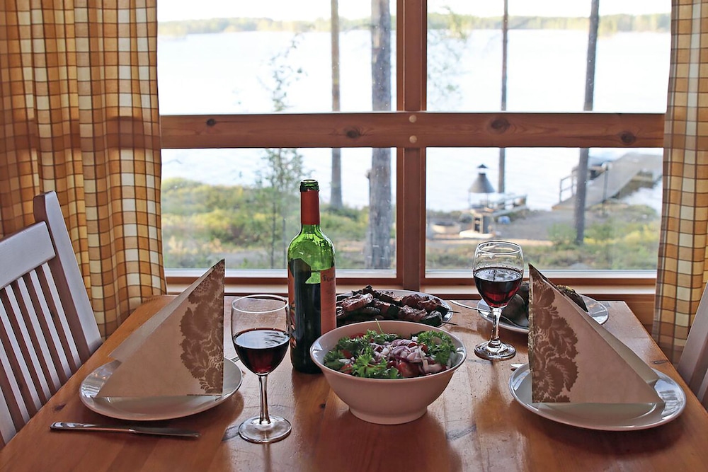 Oravi Villa, 4 Bedrooms,  Sauna, Lakeside photo 2
