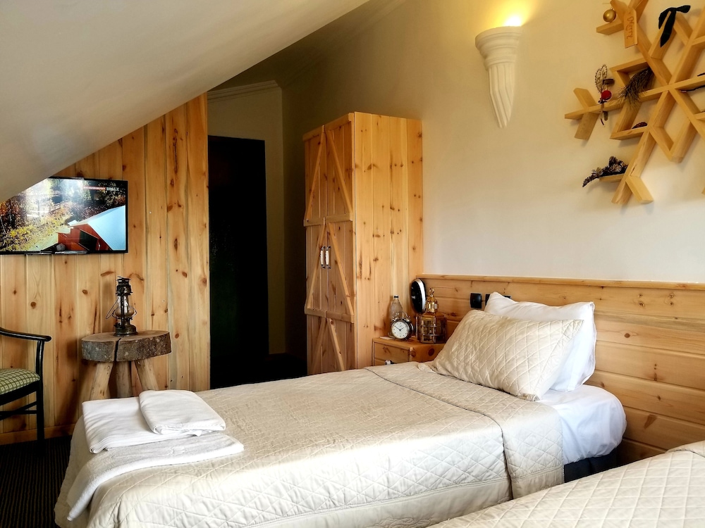 Twin Room (Attic) photo 3
