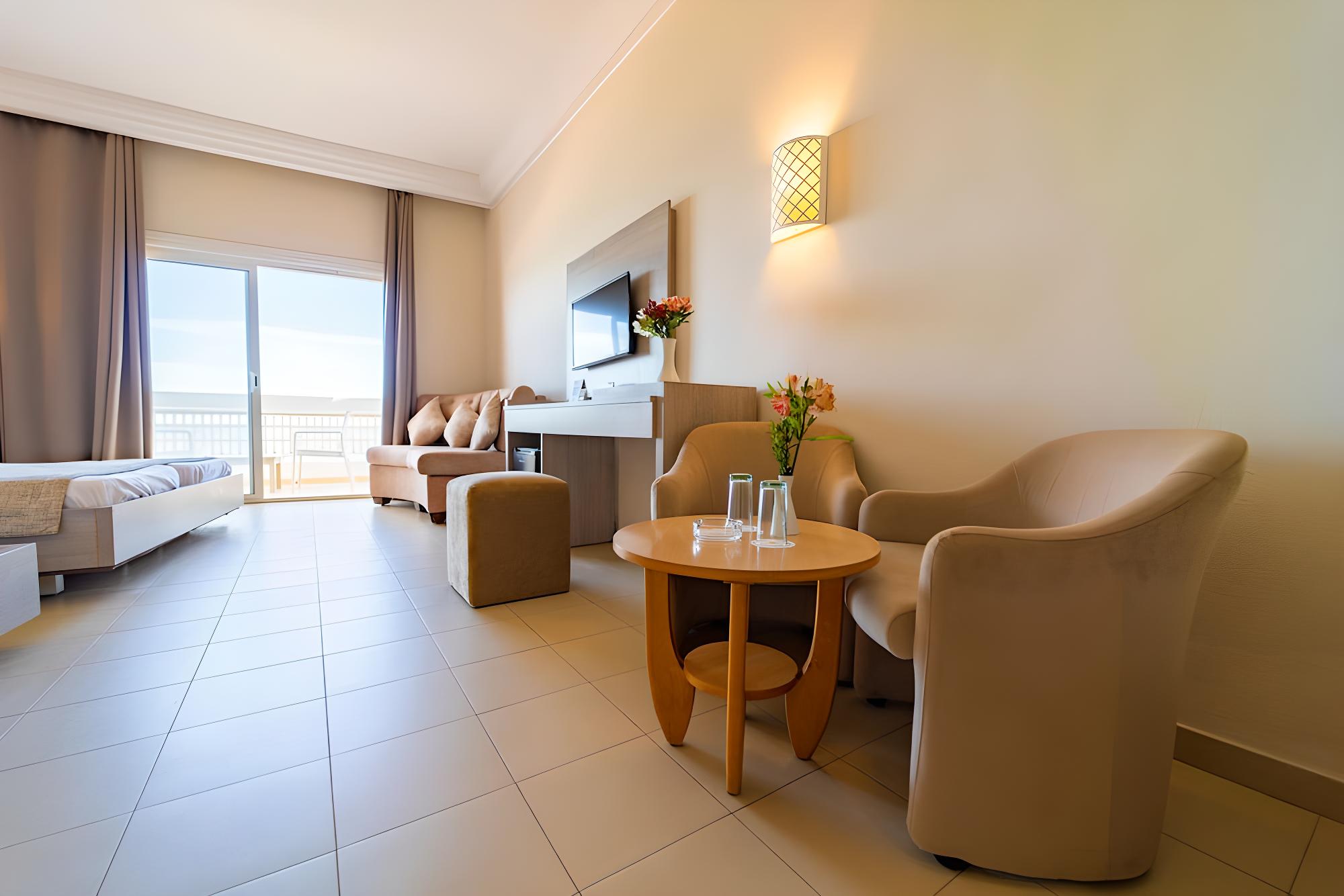 Relax in comfort with stunning views of the balcony!