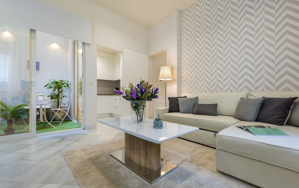 Apartment (2 Bedrooms)