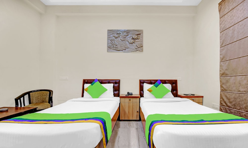 Deluxe Room - Photo 18
