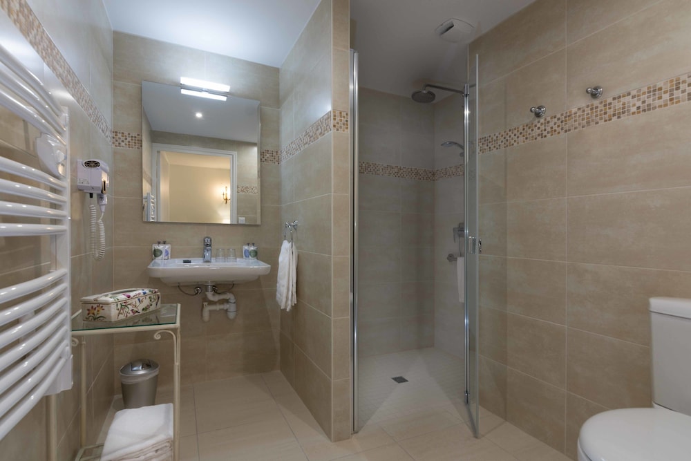 Room (Privilege Twin Room or King Size) - Photo 2