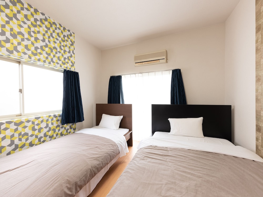 Deluxe Twin Room, Smoking