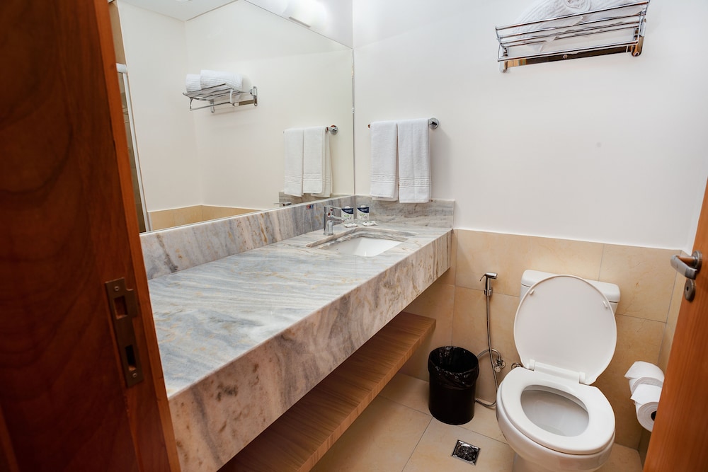 Standard Twin Room - Photo 5