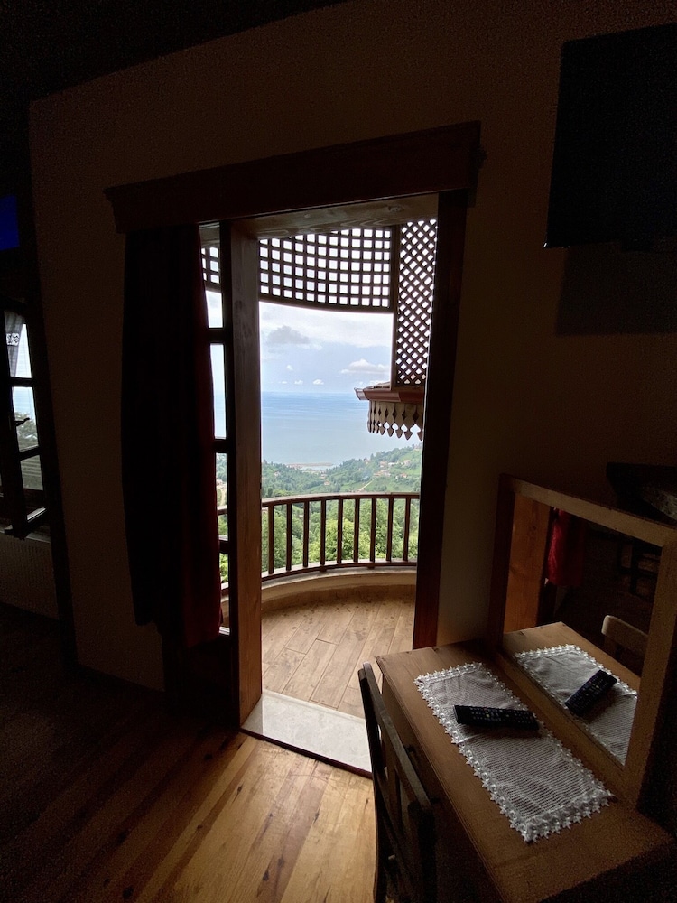 Double or Twin Room, 1 Double or 2 Twin Beds, Sea View photo 1