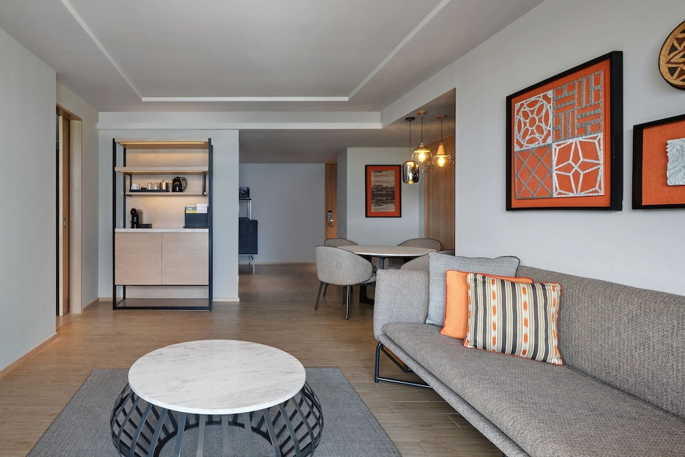 Suite, 1 Bedroom, Ocean View - Photo 7
