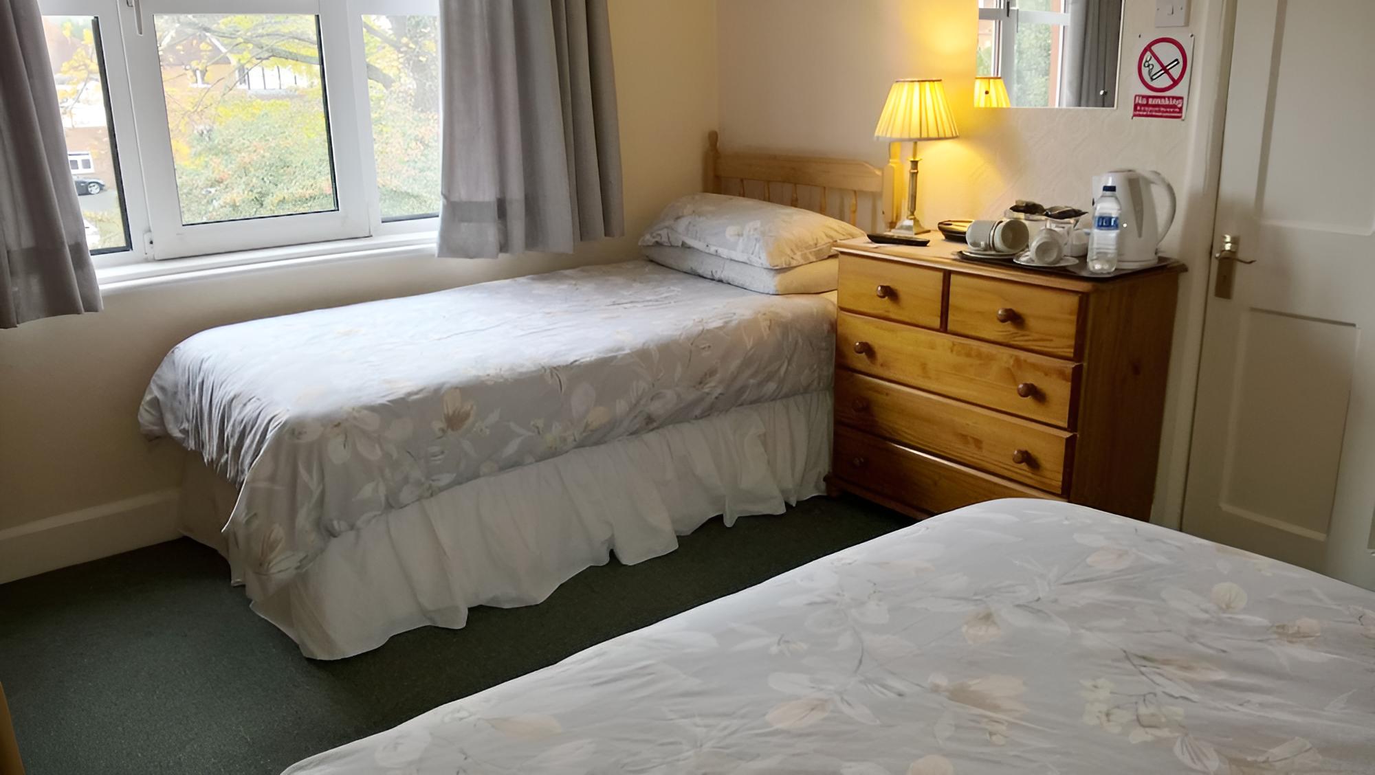 Traditional Triple Room, Ensuite photo 1