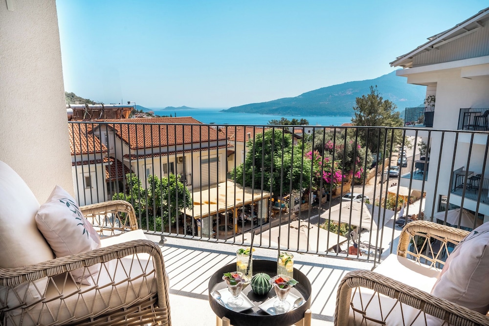 Superior Double Room, Sea View - Photo 1