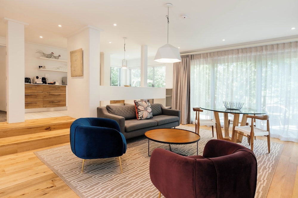 Family Apartment, Multiple Beds, Garden View, Garden Area (Two Bedroom Garden Apartment) photo 3