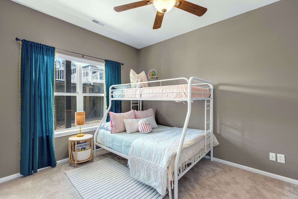 Condo, Multiple Beds, Pool Access (Panoramic Sunset Escape) photo 3