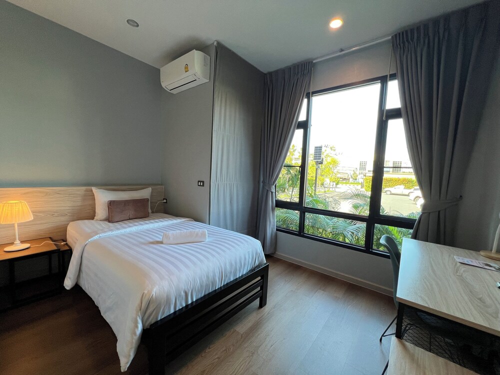 Deluxe Twin Room - Photo 6