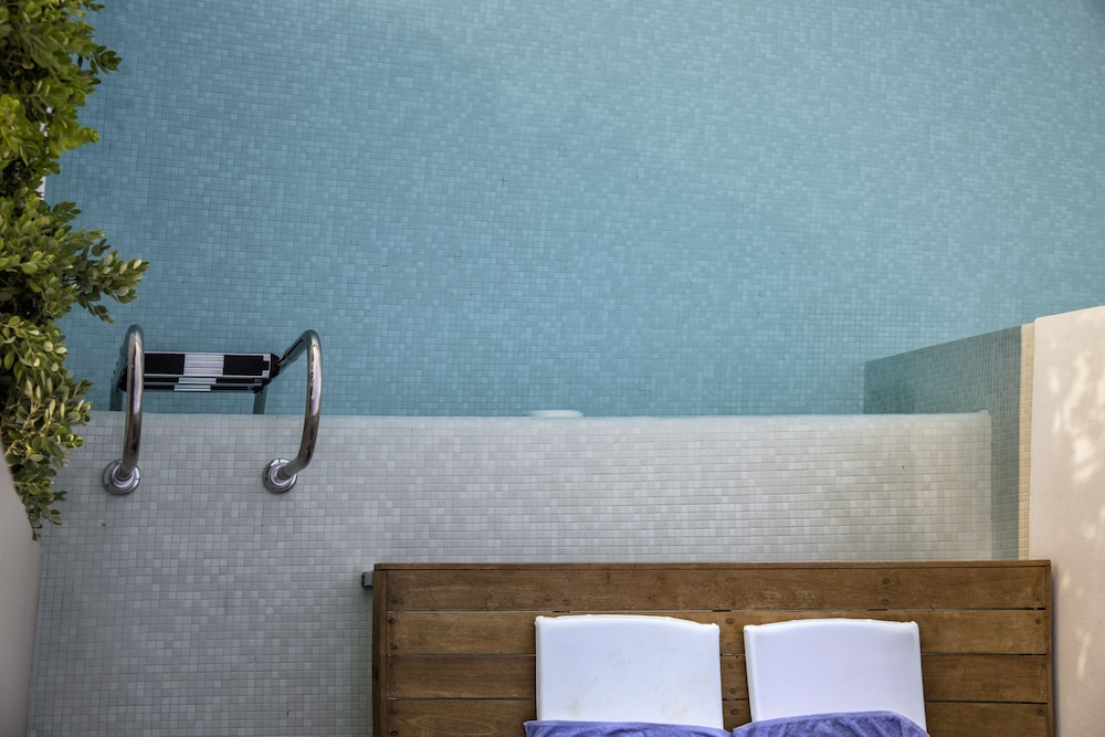 Deluxe Double Room, Pool Access, Sea View (front sea view) photo 3