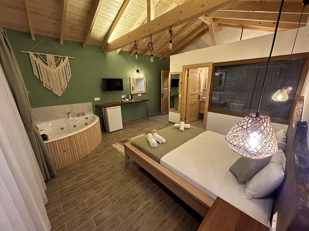 Deluxe Double Room - Photo 5