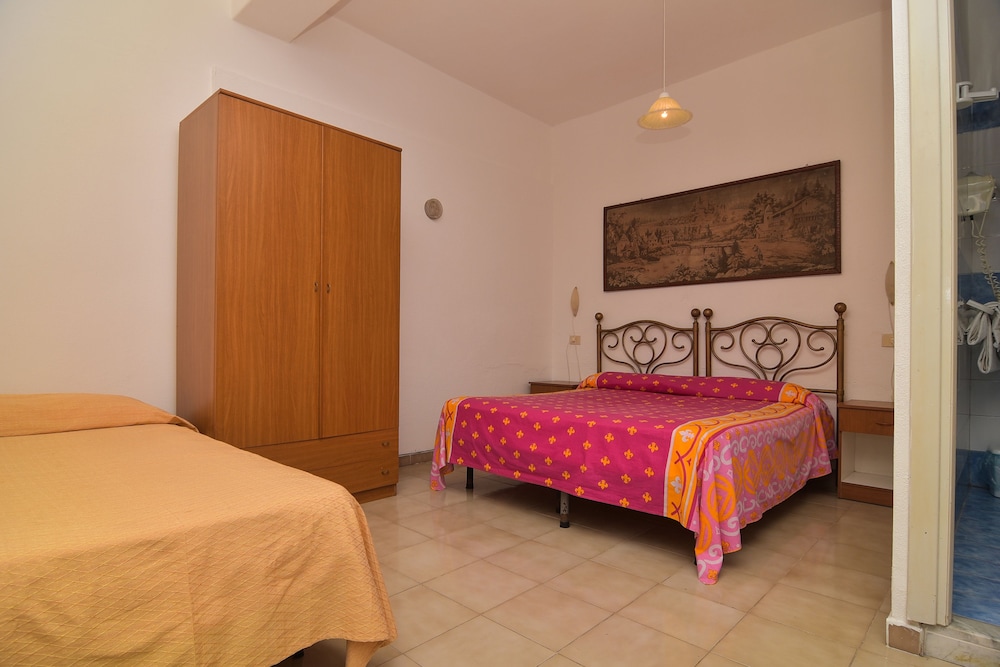 Triple Room - Photo 3