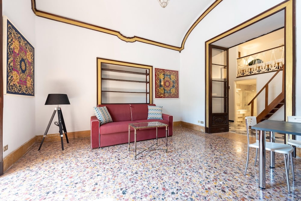Villa photo 3