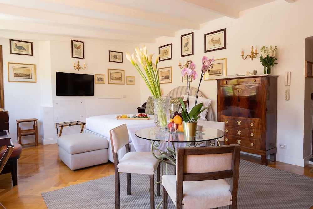Panoramic Studio Suite, Terrace (Jacuzzi) photo 2