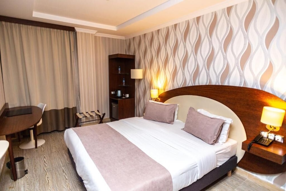 Standard Double or Twin Room photo 2