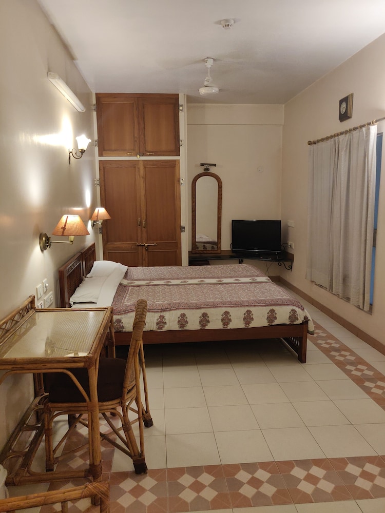 Deluxe Double or Twin Room photo 2