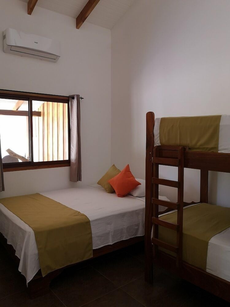 Basic Villa photo 3