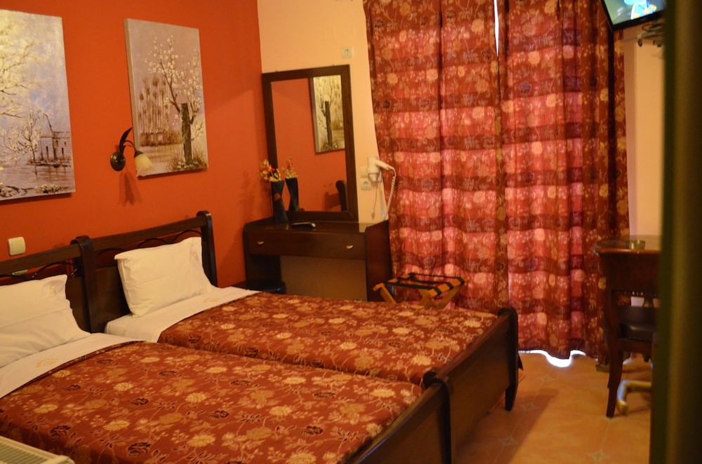 Double Or Twin Room, Partial Sea View