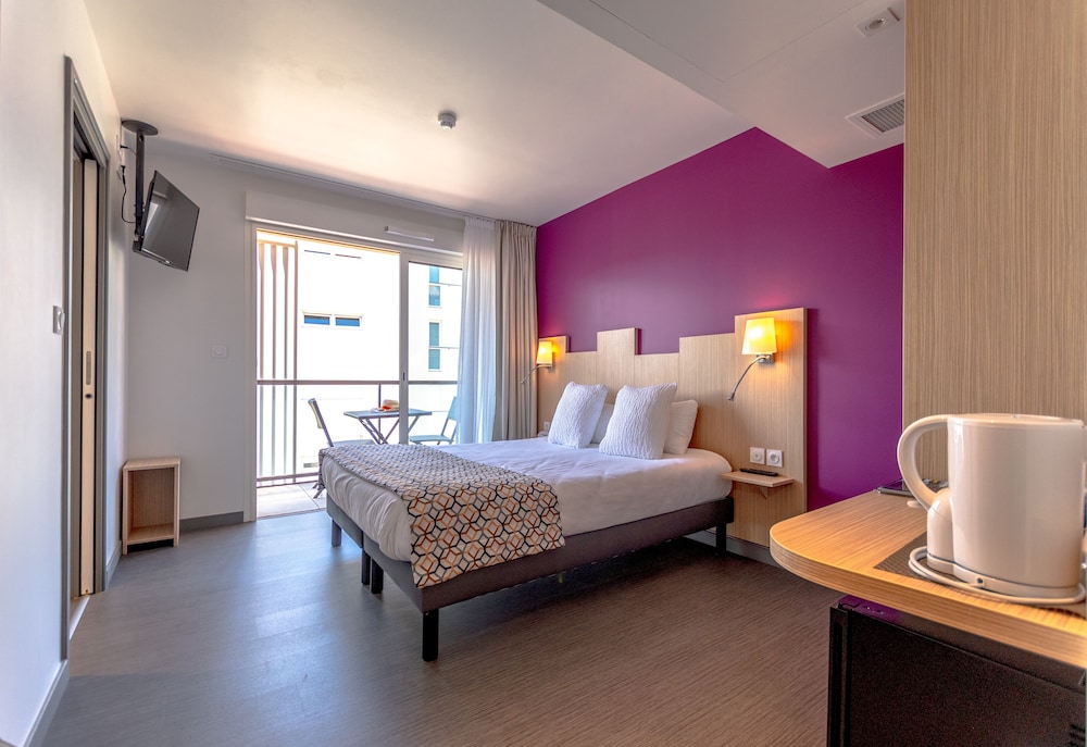 Double Room, Balcony - Photo 8