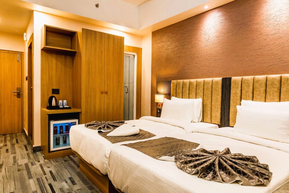 Deluxe Double Room, City View