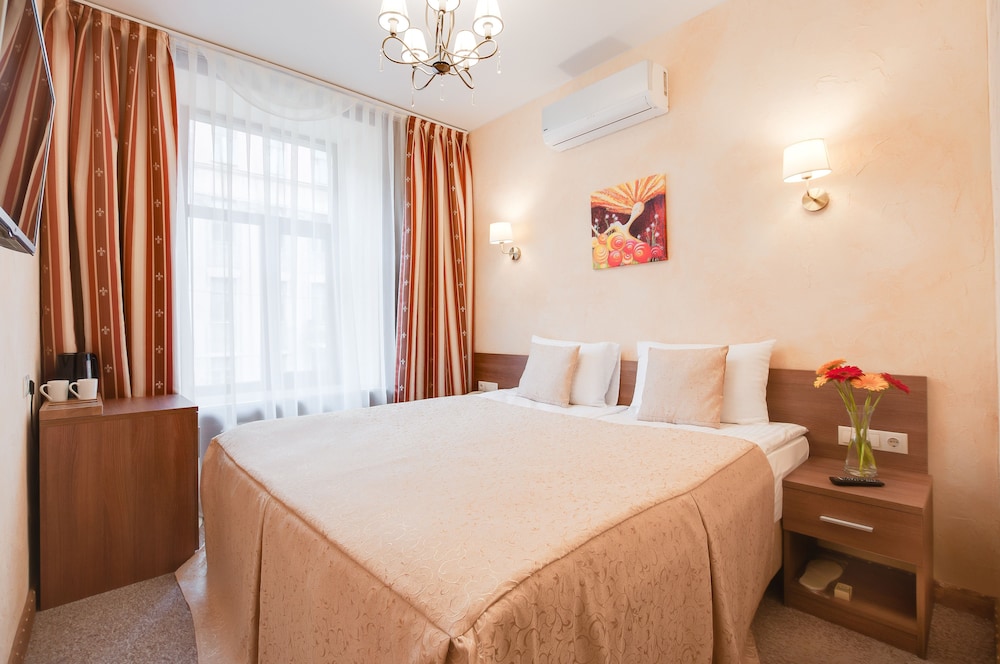 Standard Double or Twin Room photo 1