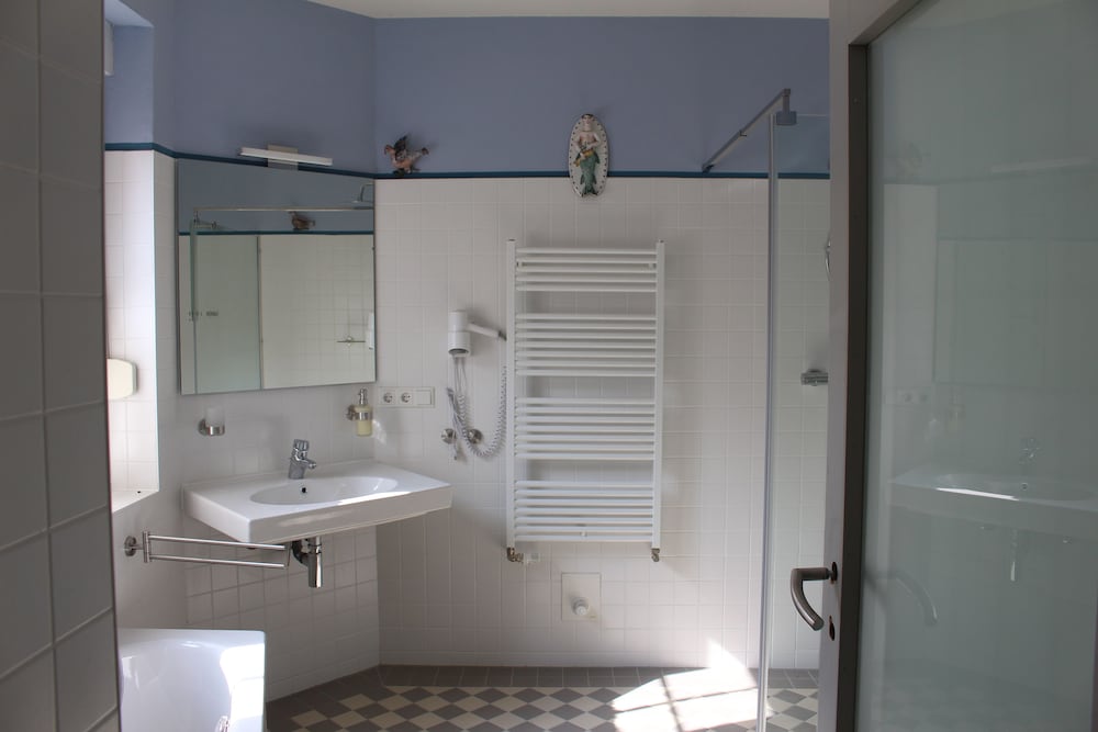 Apartment (Sir Henry) photo 2