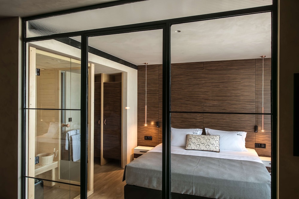 Suite, 2 Bedrooms