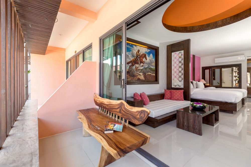 Grand Deluxe Room