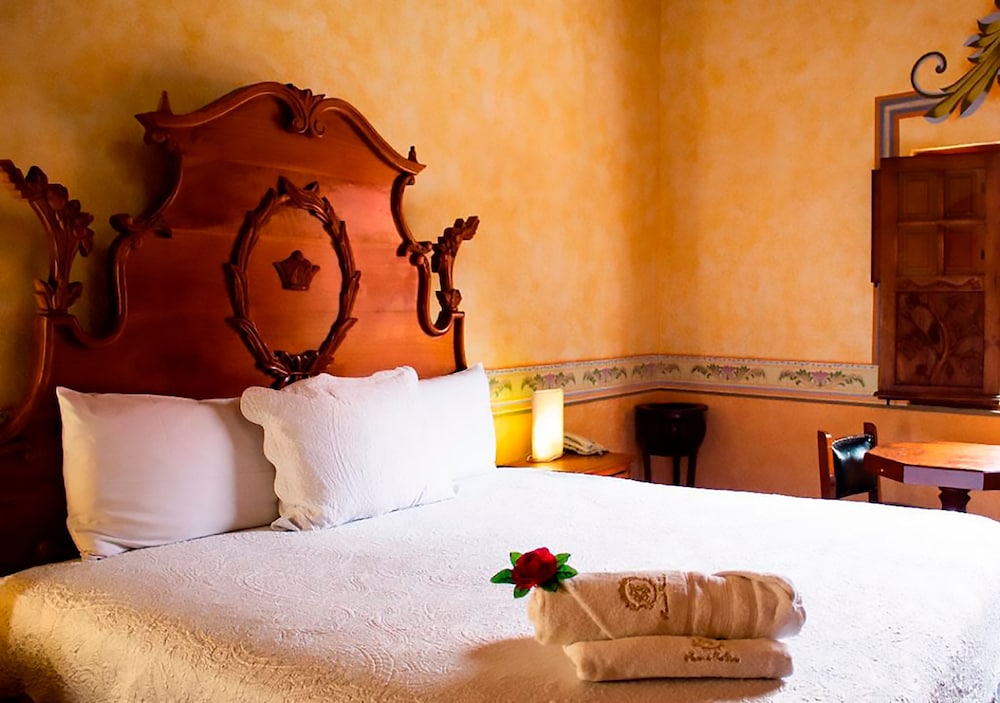 Royal Double Room, 1 Double Bed, Smoking photo 2
