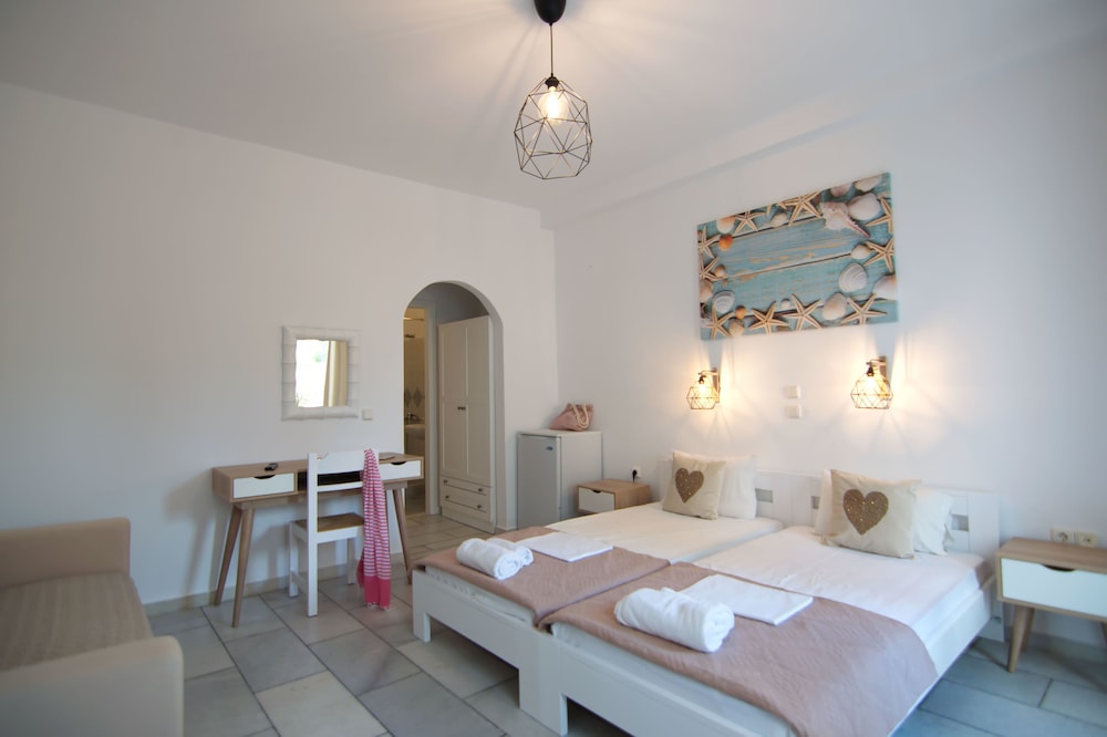 Deluxe Double or Twin Room (Semi Basement) - Photo 12