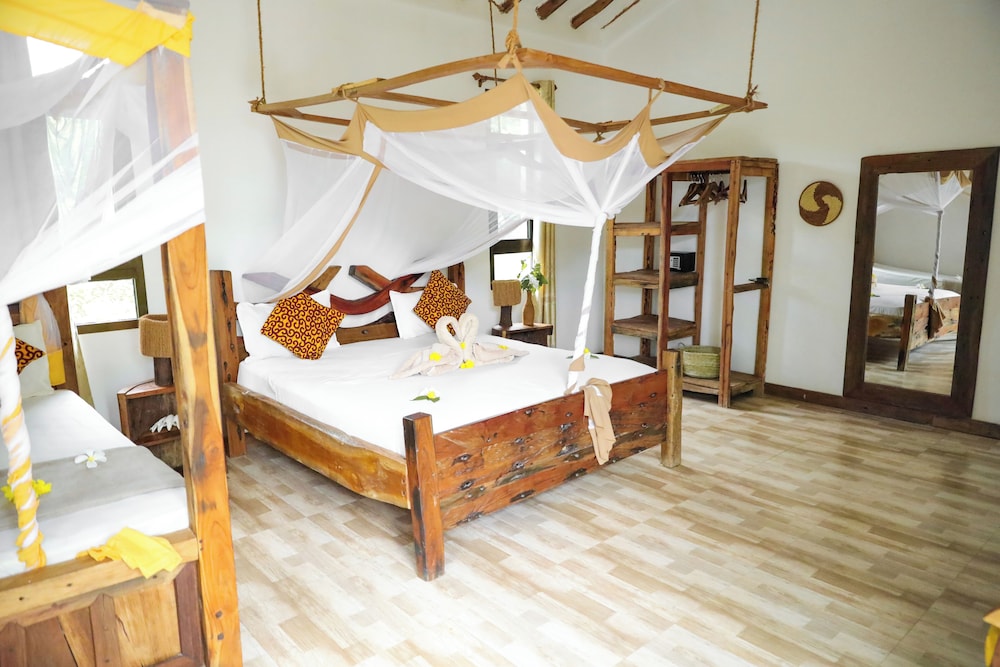 Deluxe Room, Partial Ocean View