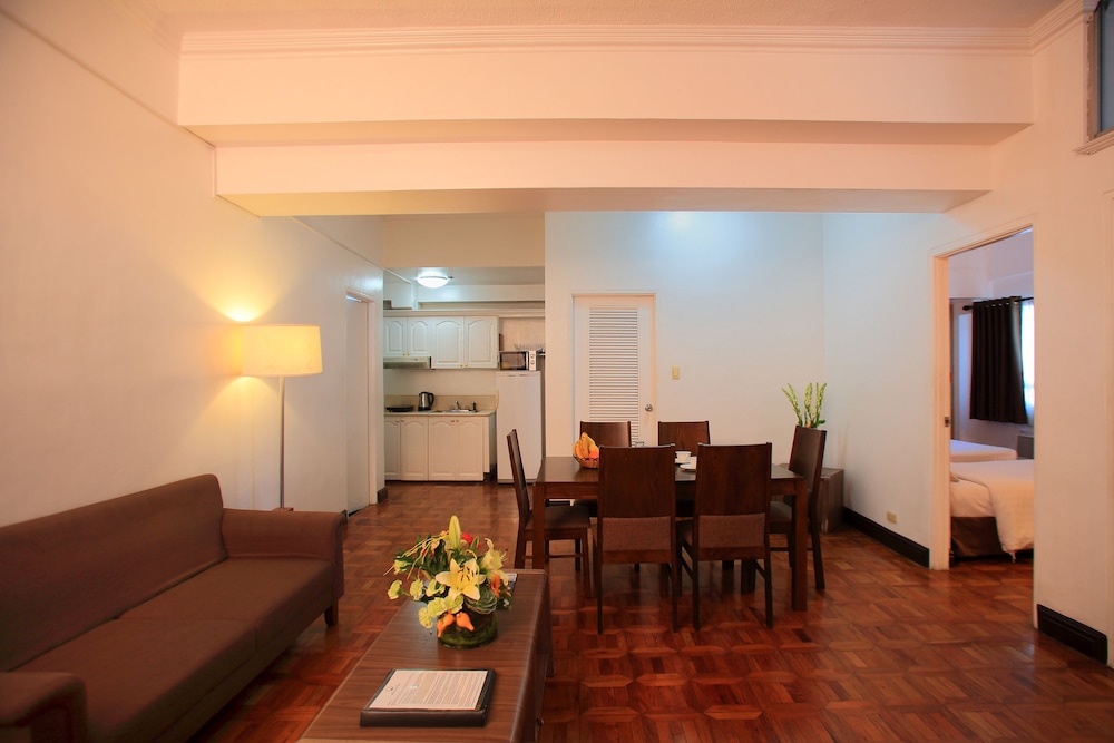 Suite, 2 Bedrooms photo 3