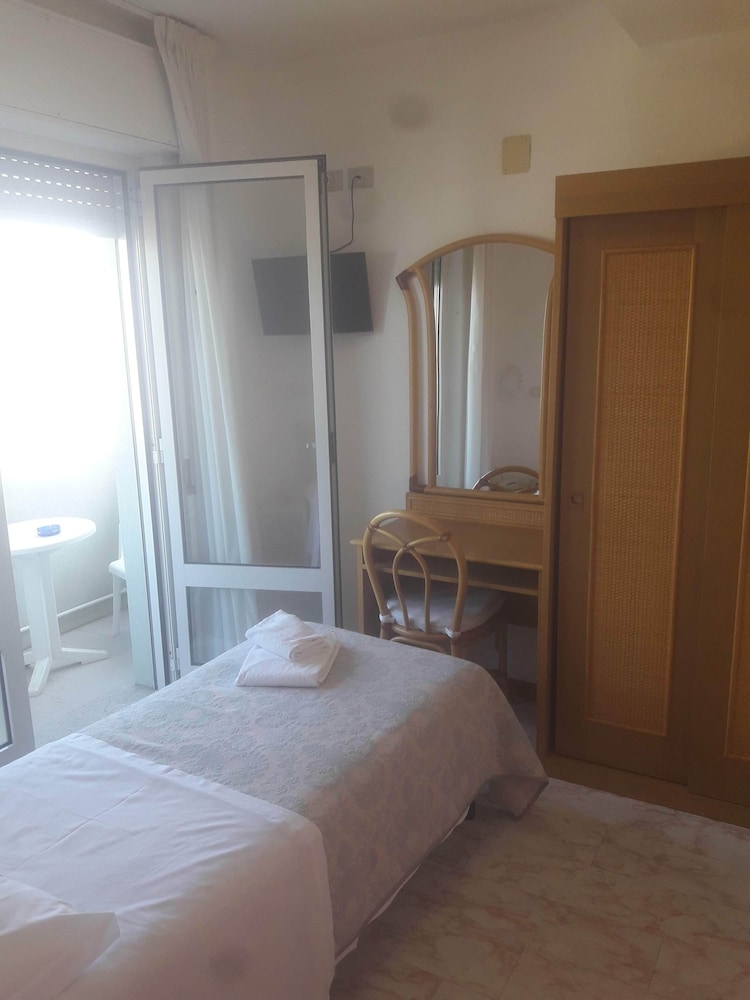 Economy Single Room photo 1