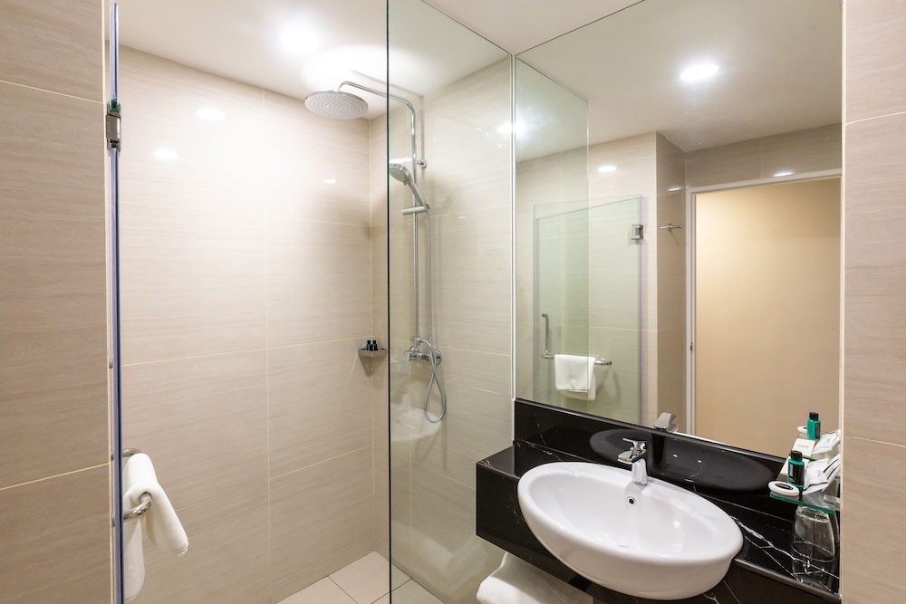 Standard Double Room, 1 King Bed - Photo 3