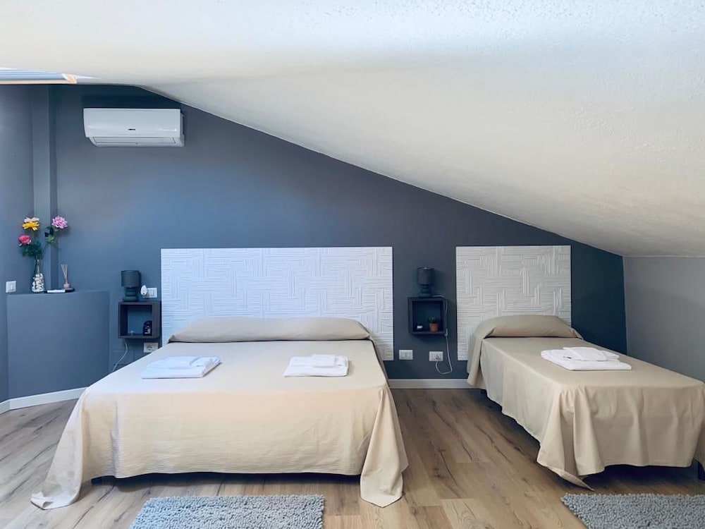 Triple Room, Second Floor, Attic photo 2
