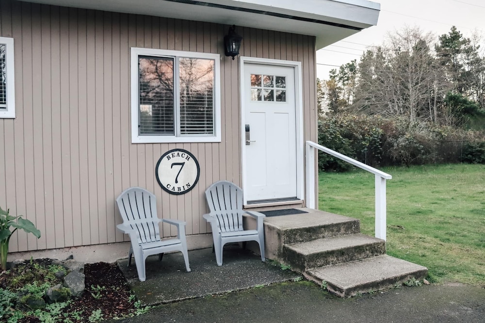 Family Cabin, 1 Bedroom (Pet and Child Friendly) photo 1