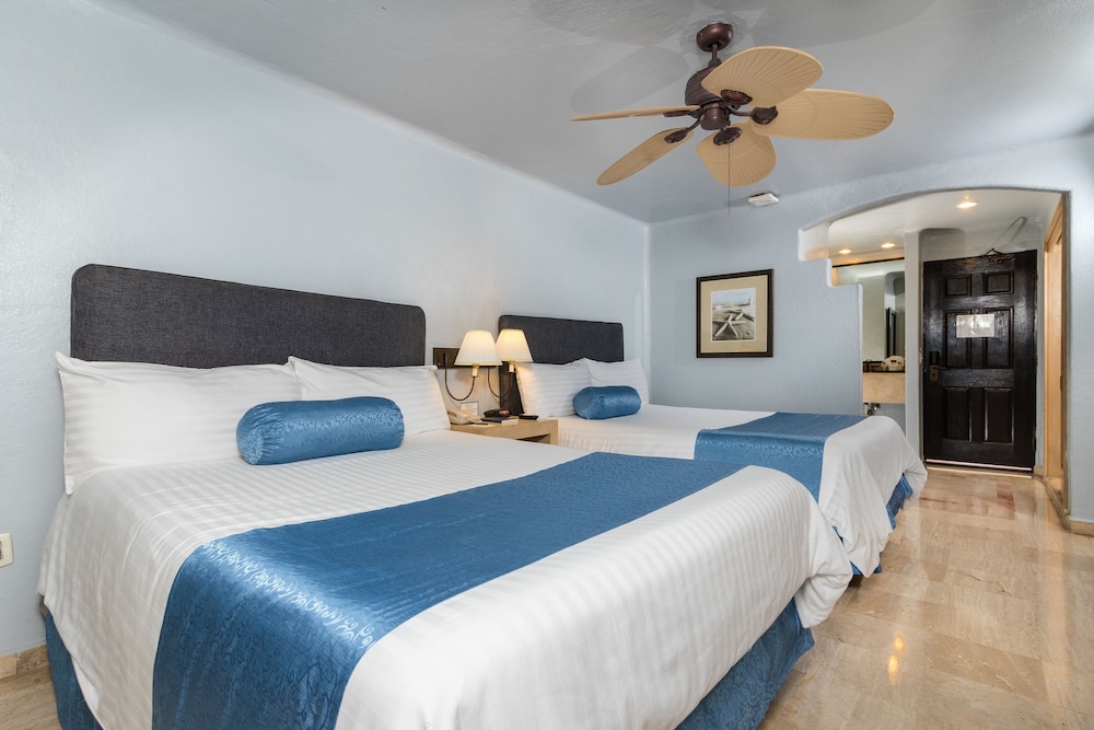 Deluxe Double Room, Patio, Pool View - Photo 6