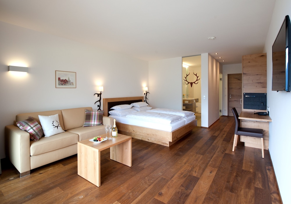 Deluxe Double Room (Dz Deluxe Im Panoramahaus) photo 1