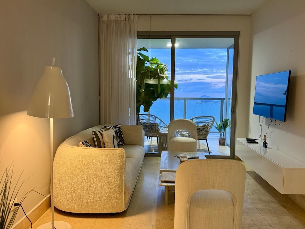 Exclusive Apartment photo 1