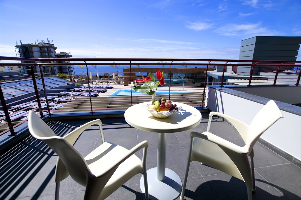 Twin Room, Sea View photo 2