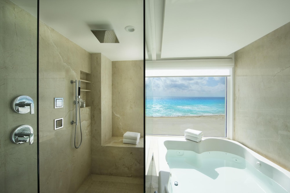 Royale Junior Suite Ocean View - King Size Bed - Photo 12